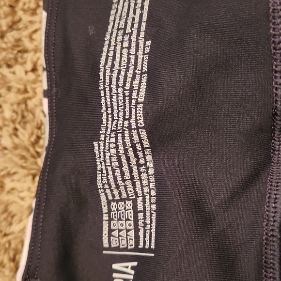 Victoria Sport Knockout Leggings - Picture 6 of 7